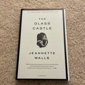 The Glass Castle by Jeannette Walls paperback